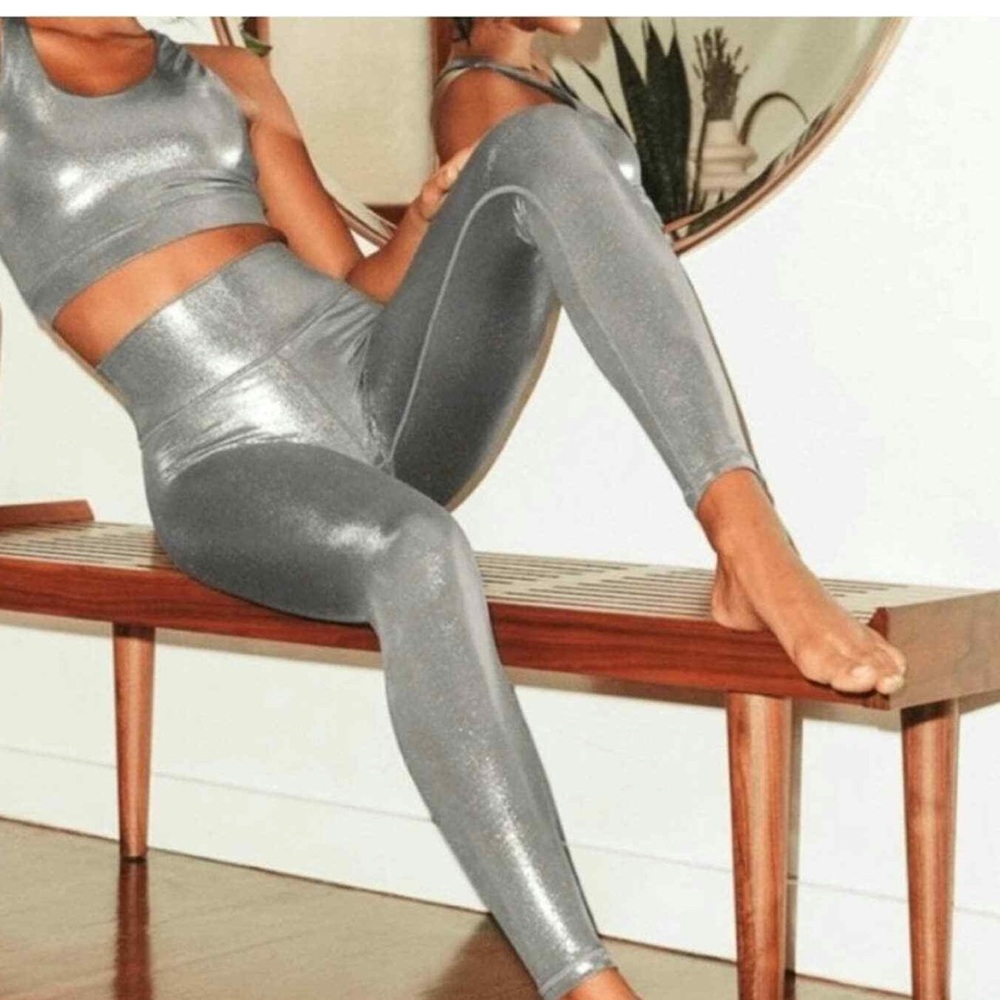 All Fenix liquid silver leggings 7/8 length Size Small.
